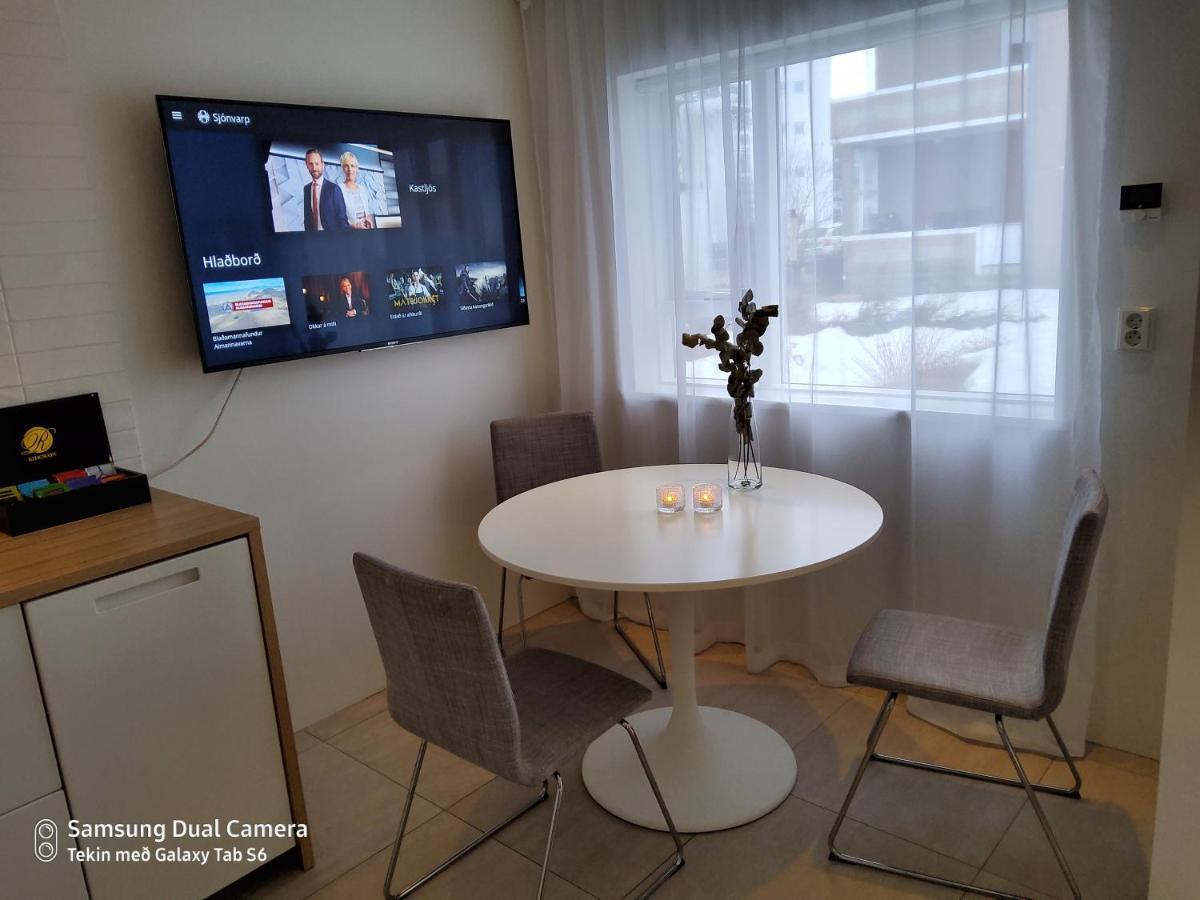 Centrum Apartment Akureyri Esterno foto